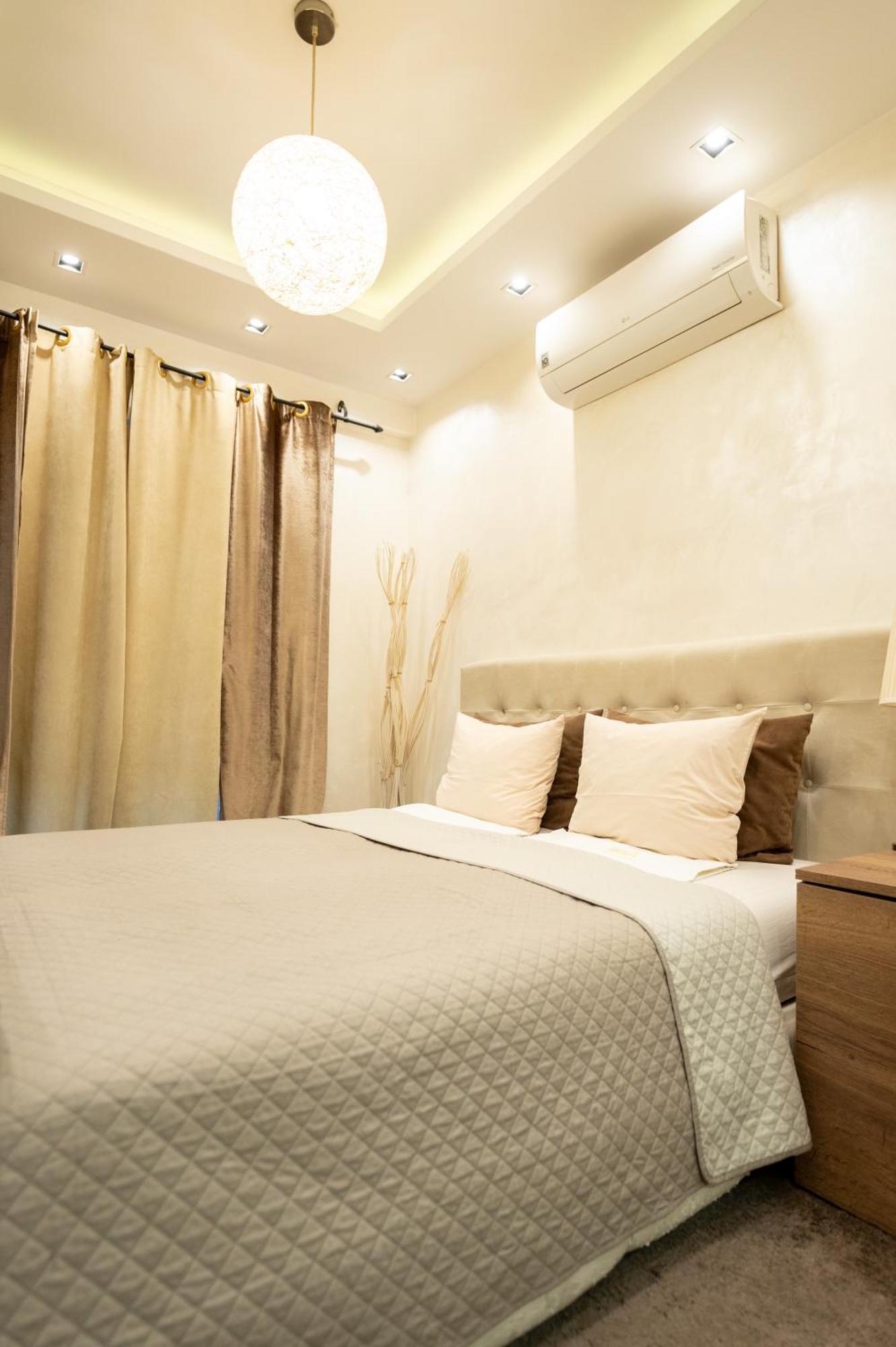 Central Business Apartments Jacuzzi Belgrado Buitenkant foto