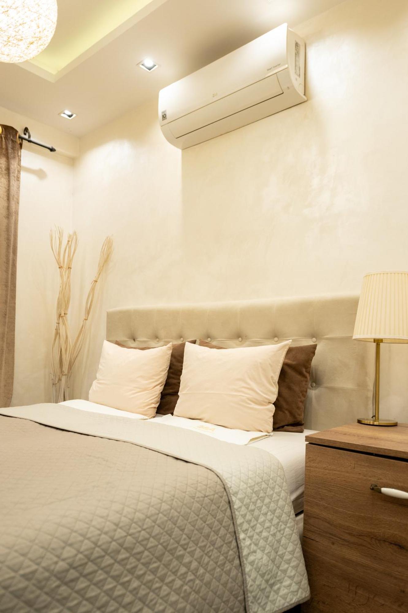 Central Business Apartments Jacuzzi Belgrado Buitenkant foto