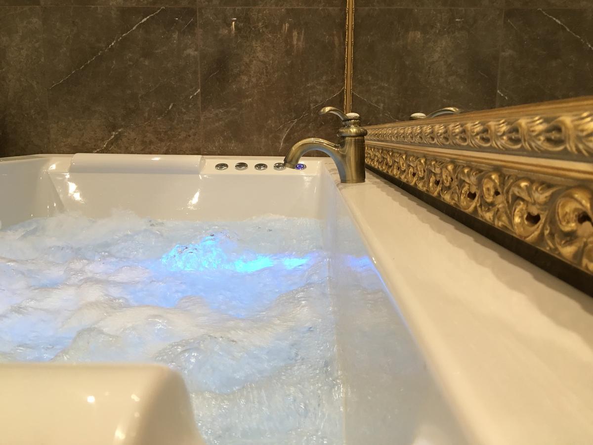 Central Business Apartments Jacuzzi Belgrado Buitenkant foto