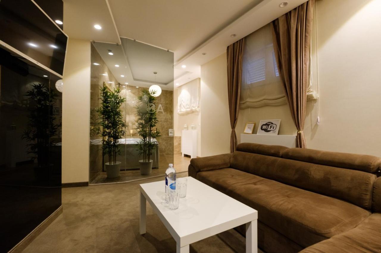 Central Business Apartments Jacuzzi Belgrado Buitenkant foto