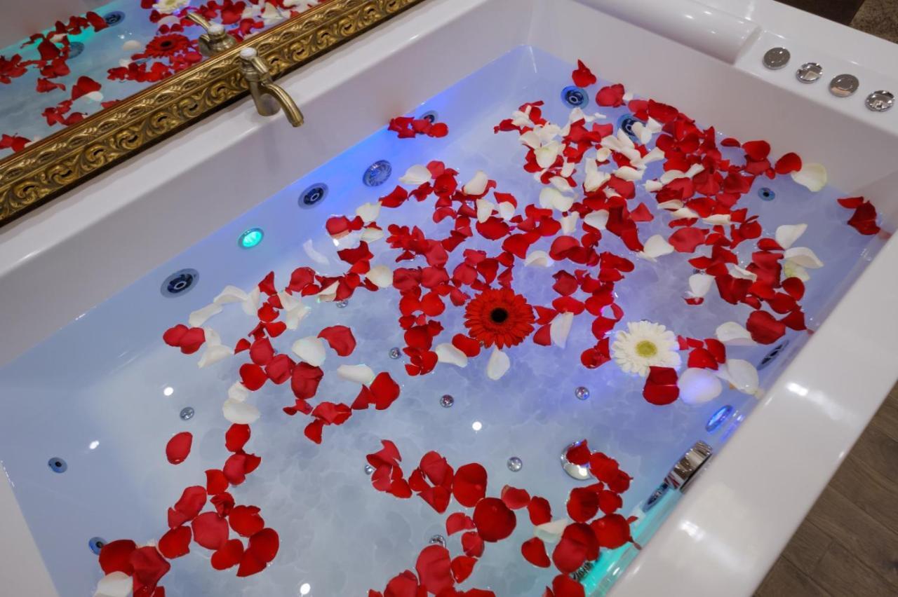 Central Business Apartments Jacuzzi Belgrado Buitenkant foto