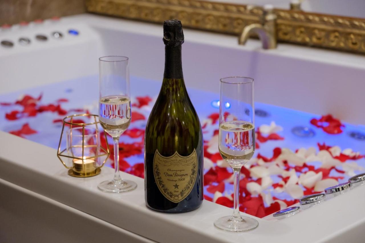 Central Business Apartments Jacuzzi Belgrado Buitenkant foto